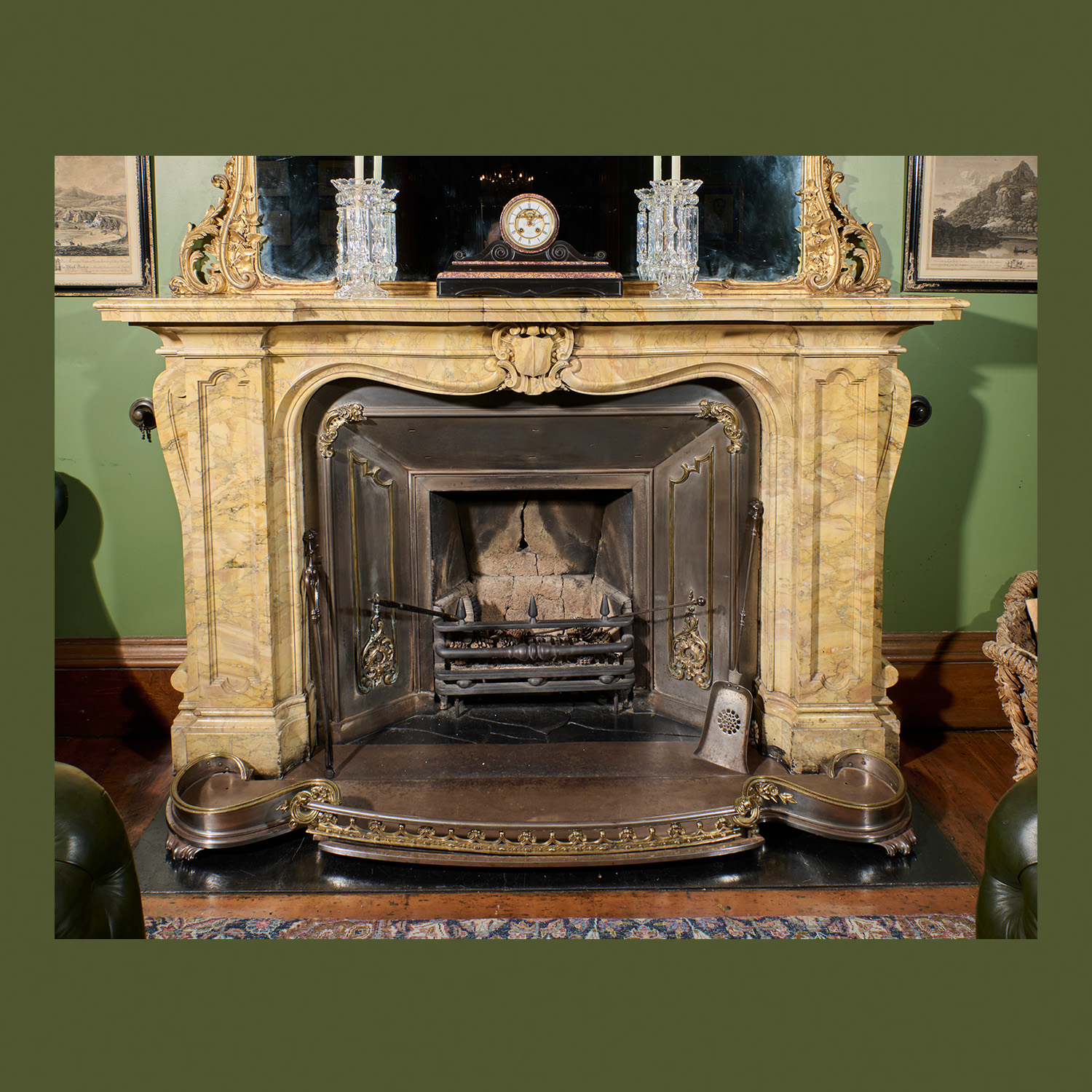 Chimney-surround.